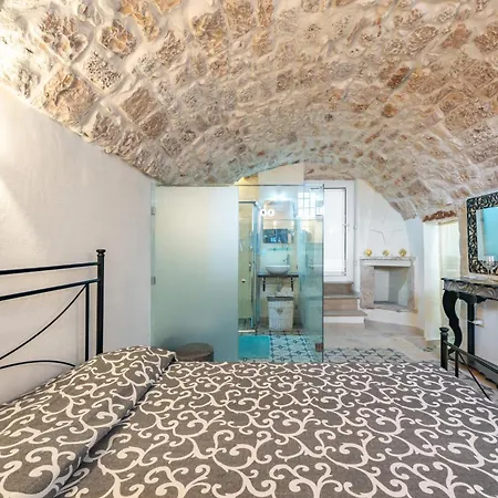 Donna Alfa By Rentbeat Holiday home *